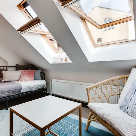 Daire Charles Bridge Loft Prag